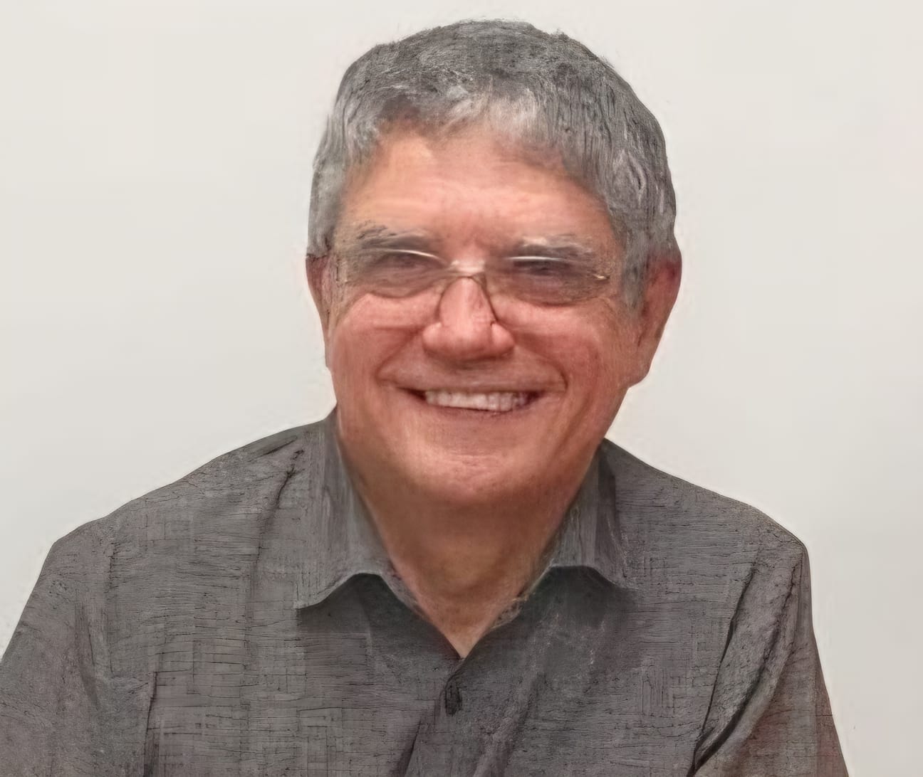 Fausto Pereira dos Santos Servidor